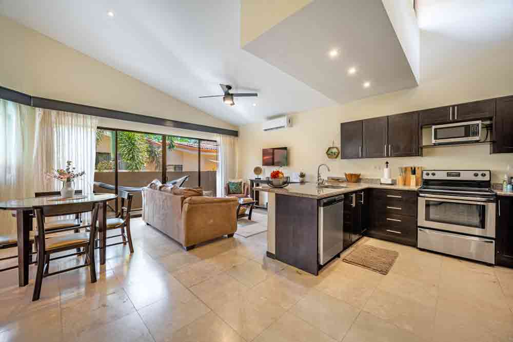 Orchid III kitchen