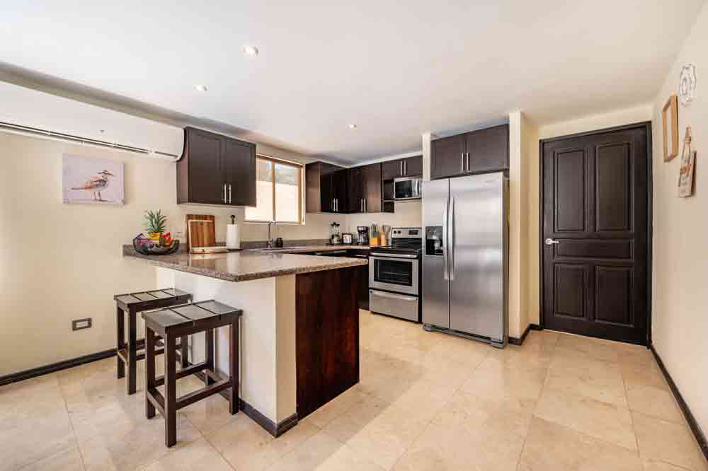 Orchid III kitchen